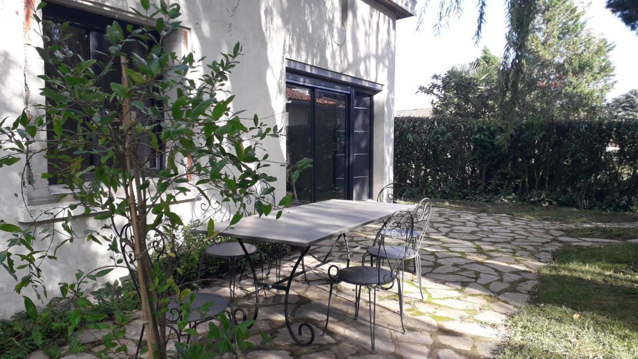 L' Abri Du Saule Villa Aussillon Екстериор снимка