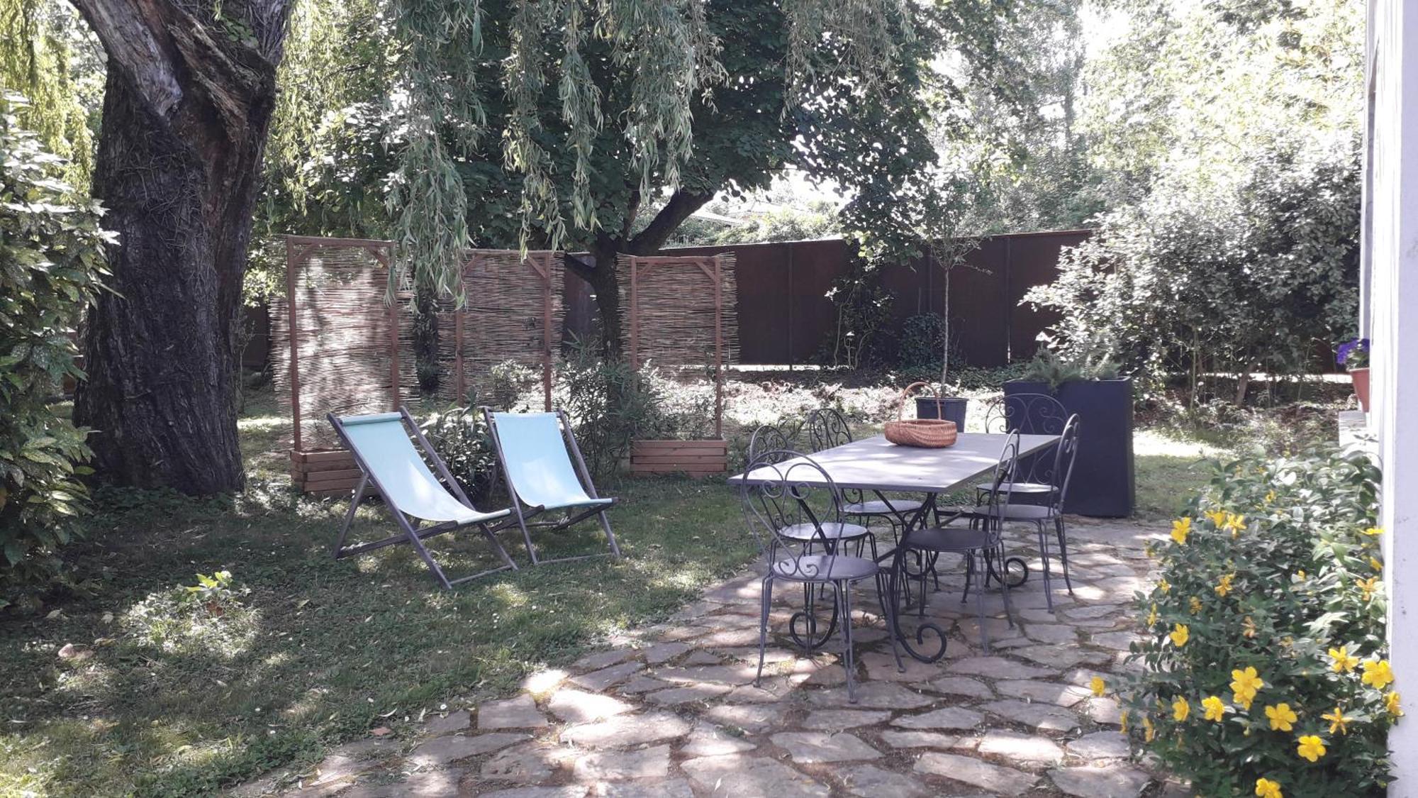 L' Abri Du Saule Villa Aussillon Екстериор снимка